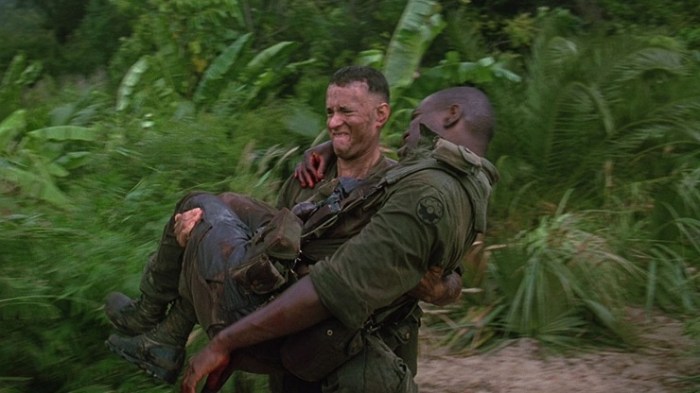 forrest gump tries to save bubba in vietnam war movie
